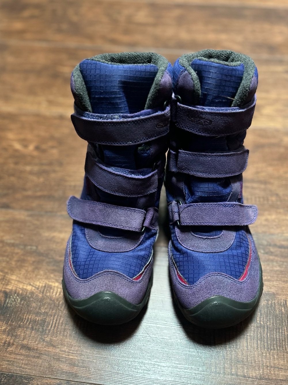 Keen Trezzo purple winter boots size 6